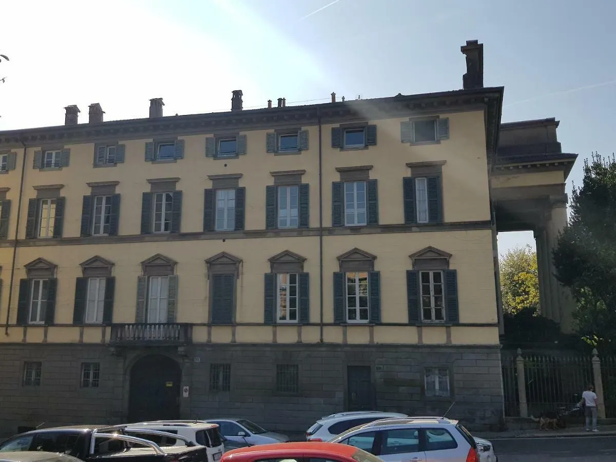 Charmerooms Palazzo Stampa Бергамо